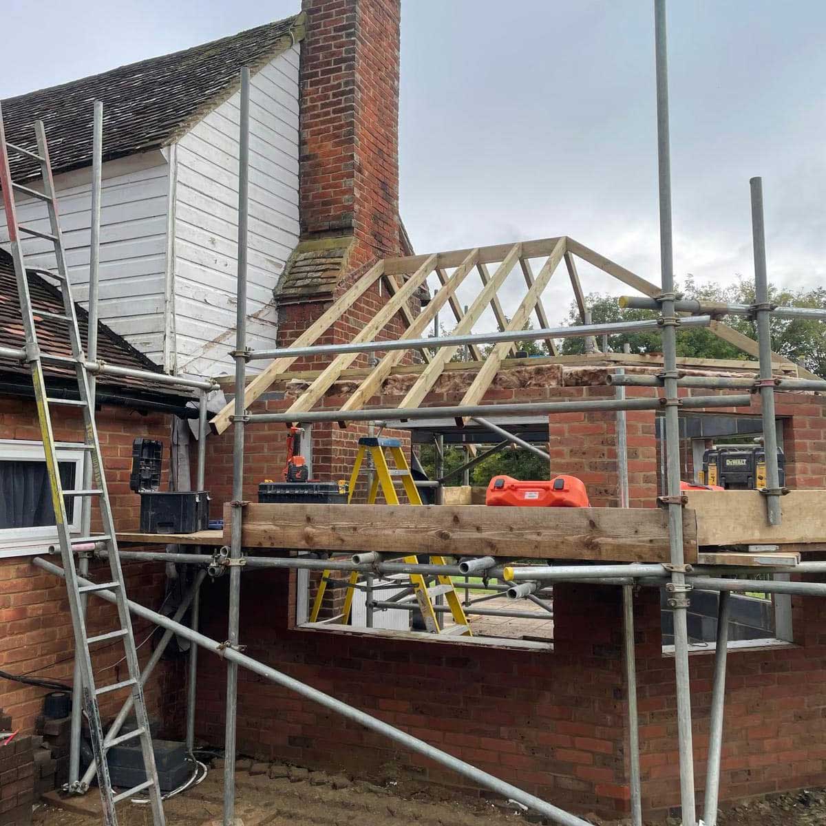 Top 2 Bottom Ltd extension construction