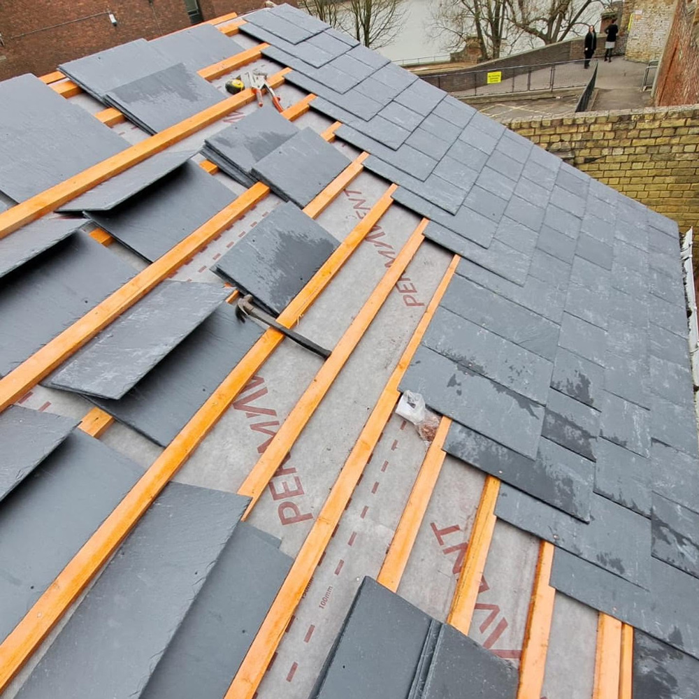 Top 2 Bottom Ltd slate roof installation